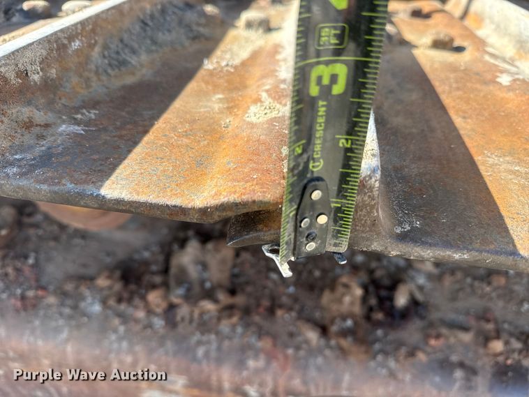 image for item DQ4245 2013 Komatsu D51PX-22 dozer