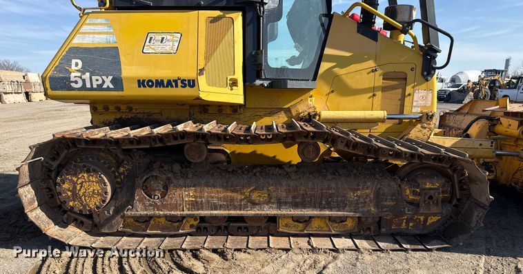 image for item DQ4245 2013 Komatsu D51PX-22 dozer