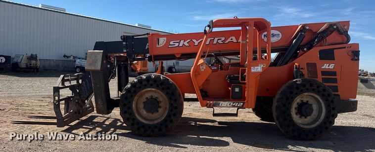 image for item DQ4257 JLG Skytrak 10052 telehandler