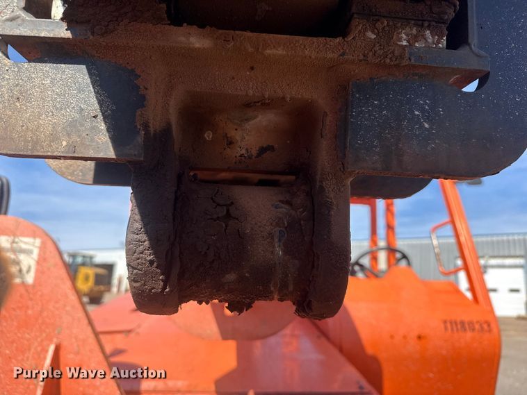 image for item DQ4257 JLG Skytrak 10052 telehandler