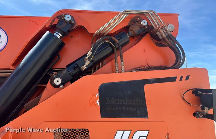 image for item DQ4257 JLG Skytrak 10052 telehandler