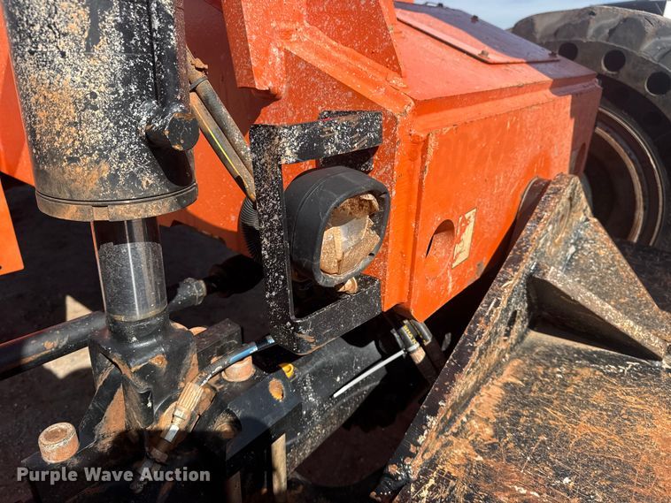 image for item DQ4257 JLG Skytrak 10052 telehandler