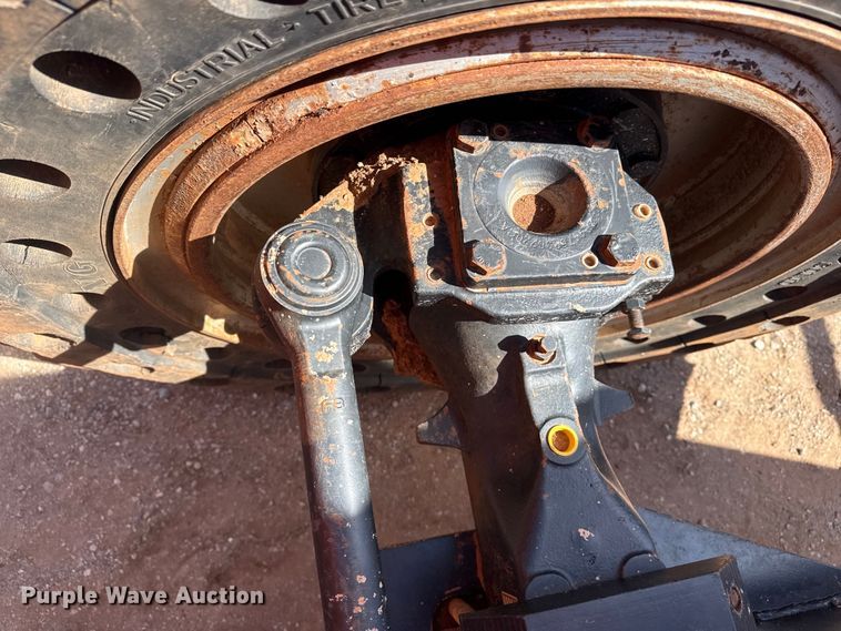 image for item DQ4257 JLG Skytrak 10052 telehandler