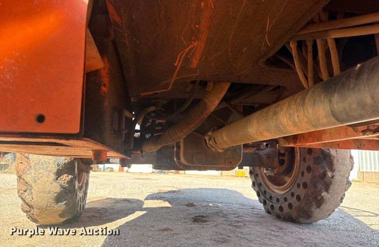 image for item DQ4257 JLG Skytrak 10052 telehandler