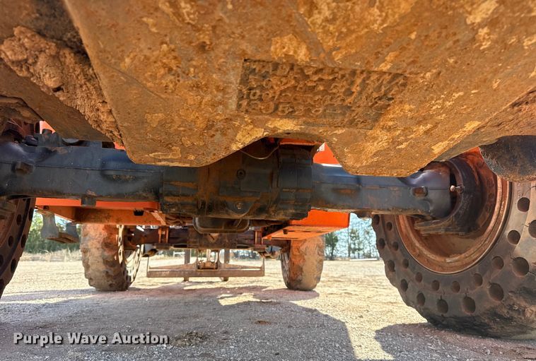 image for item DQ4257 JLG Skytrak 10052 telehandler