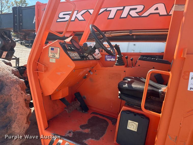 image for item DQ4257 JLG Skytrak 10052 telehandler
