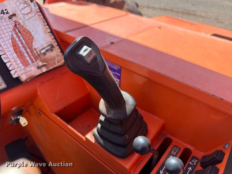 image for item DQ4257 JLG Skytrak 10052 telehandler