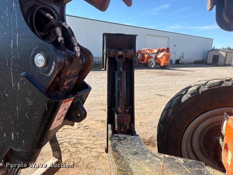 image for item DQ4258 2018 JLG Skytrak 10054 telehandler