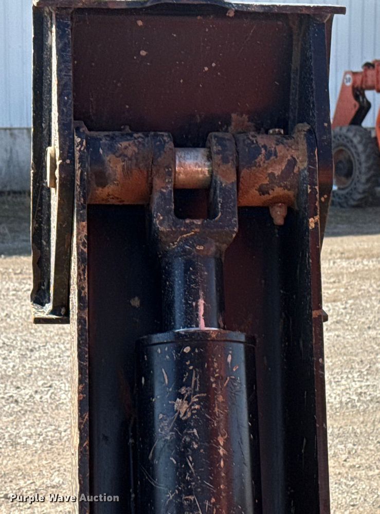 image for item DQ4258 2018 JLG Skytrak 10054 telehandler