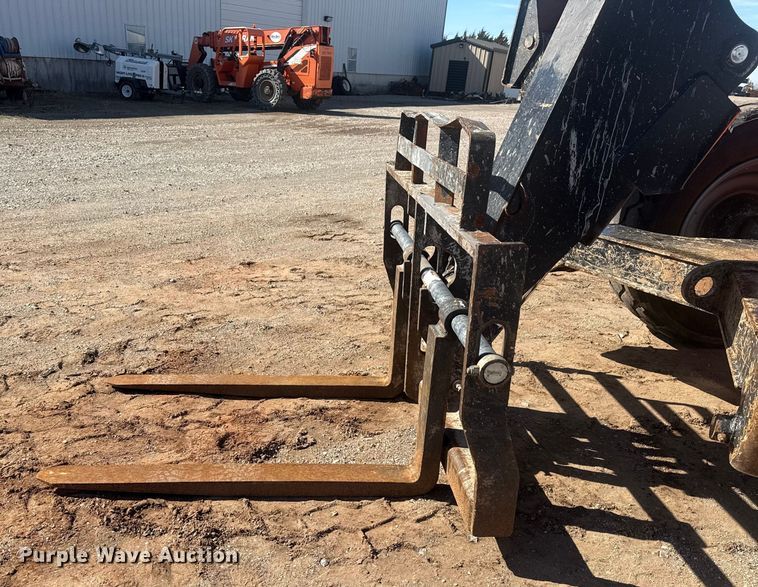 image for item DQ4258 2018 JLG Skytrak 10054 telehandler