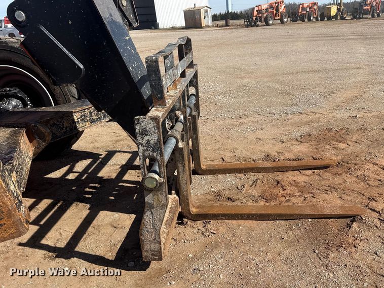 image for item DQ4258 2018 JLG Skytrak 10054 telehandler