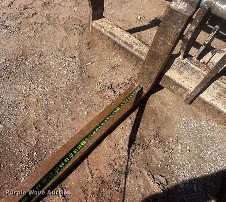 image for item DQ4258 2018 JLG Skytrak 10054 telehandler