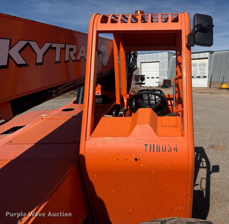 image for item DQ4258 2018 JLG Skytrak 10054 telehandler
