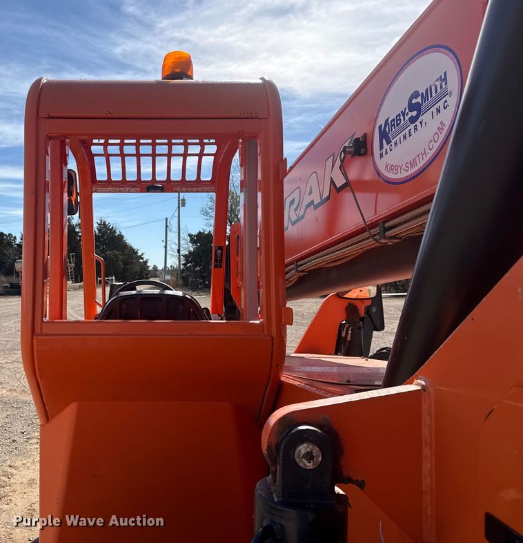 image for item DQ4258 2018 JLG Skytrak 10054 telehandler