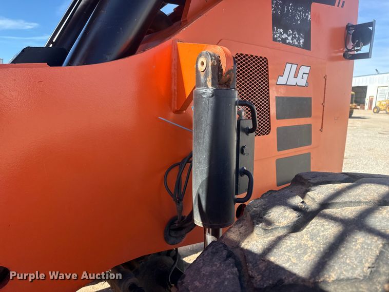image for item DQ4258 2018 JLG Skytrak 10054 telehandler