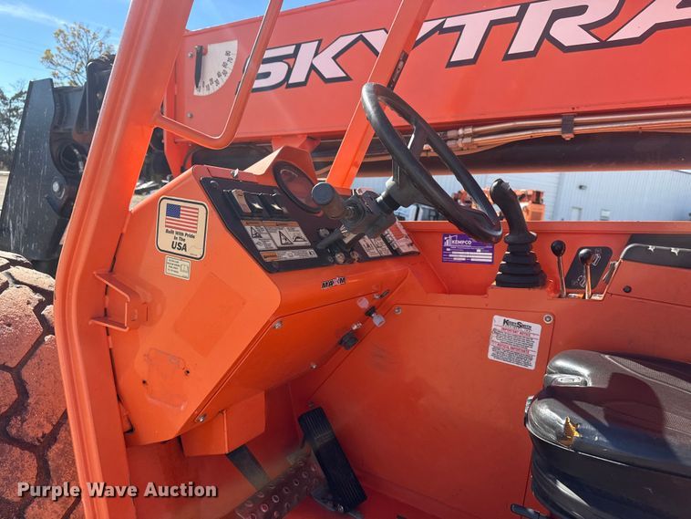 image for item DQ4258 2018 JLG Skytrak 10054 telehandler