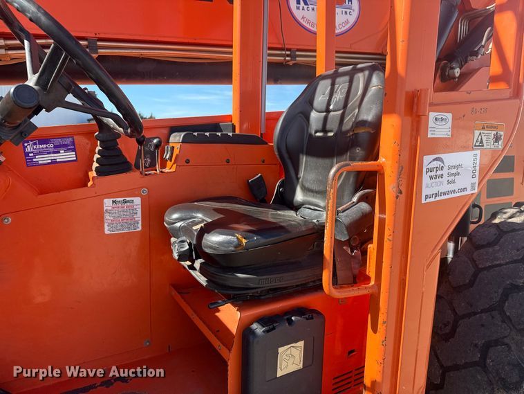 image for item DQ4258 2018 JLG Skytrak 10054 telehandler