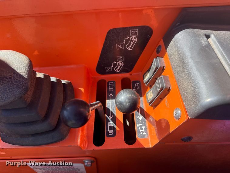 image for item DQ4258 2018 JLG Skytrak 10054 telehandler