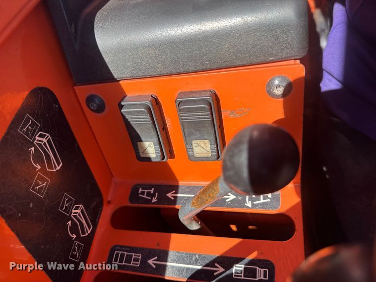 image for item DQ4258 2018 JLG Skytrak 10054 telehandler