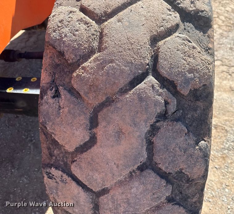 image for item DQ4258 2018 JLG Skytrak 10054 telehandler