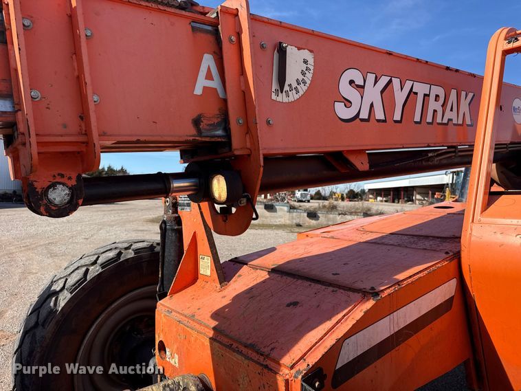 image for item DQ4259 2012 JLG Skytrak 10042 telehandler