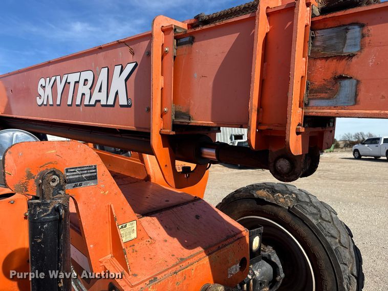 image for item DQ4259 2012 JLG Skytrak 10042 telehandler
