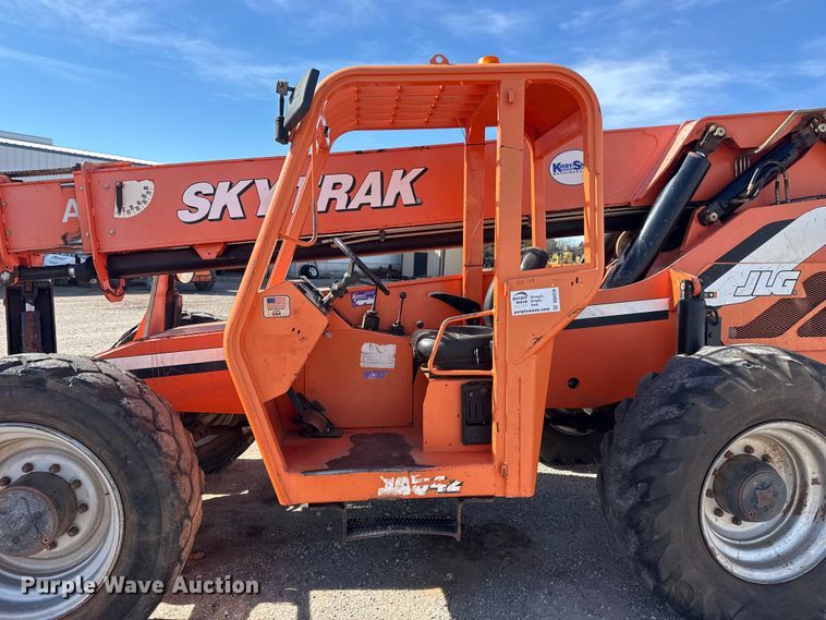 image for item DQ4259 2012 JLG Skytrak 10042 telehandler