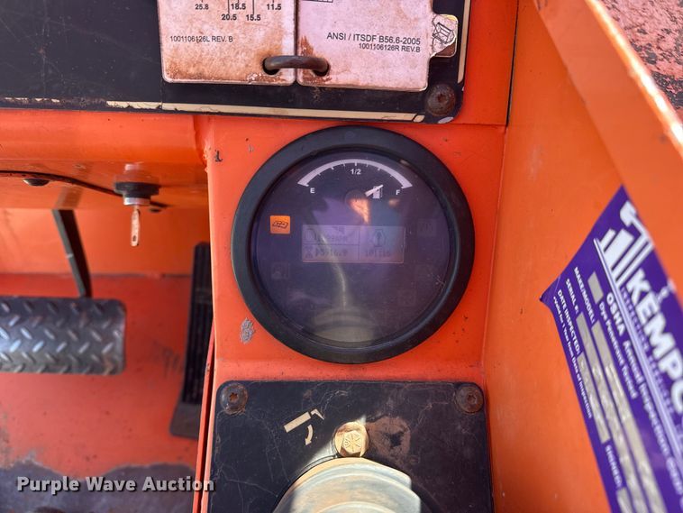 image for item DQ4259 2012 JLG Skytrak 10042 telehandler