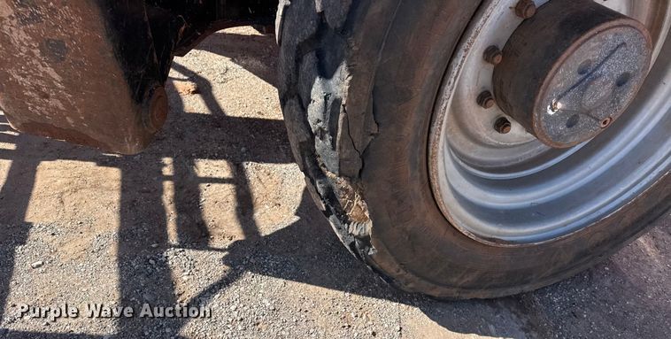 image for item DQ4259 2012 JLG Skytrak 10042 telehandler