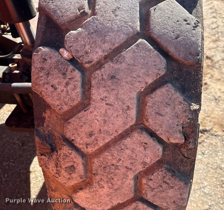 image for item DQ4259 2012 JLG Skytrak 10042 telehandler