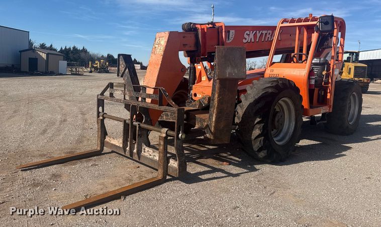 image for item DQ4260 2014 JLG Skytrak 10042 telehandler