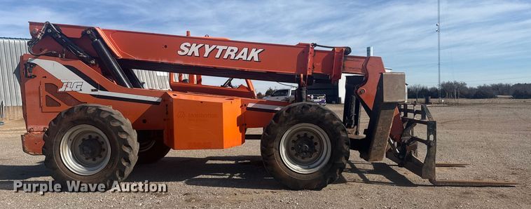 image for item DQ4260 2014 JLG Skytrak 10042 telehandler