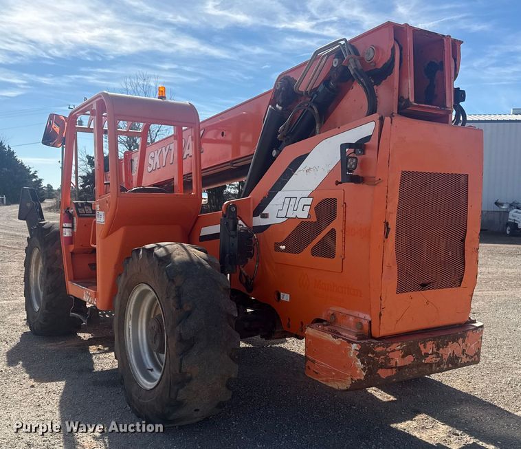 image for item DQ4260 2014 JLG Skytrak 10042 telehandler