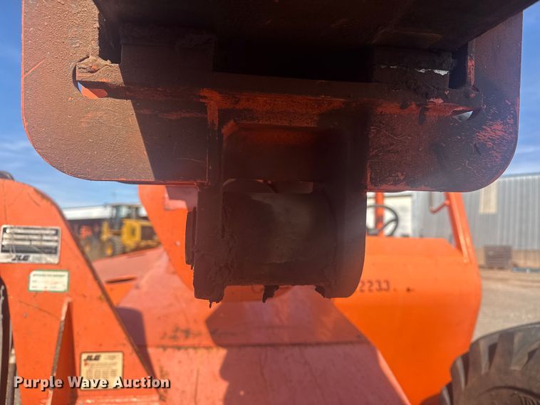 image for item DQ4260 2014 JLG Skytrak 10042 telehandler