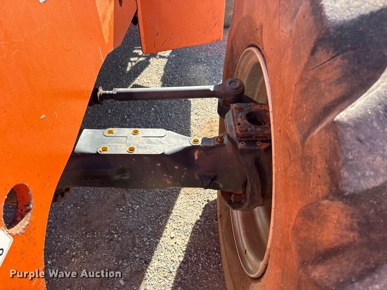 image for item DQ4260 2014 JLG Skytrak 10042 telehandler