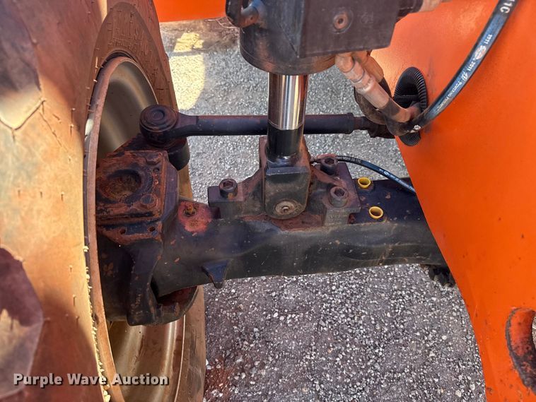 image for item DQ4260 2014 JLG Skytrak 10042 telehandler