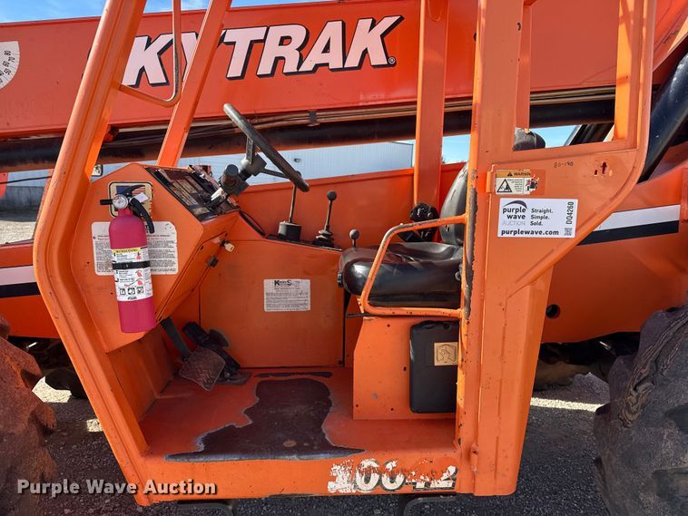 image for item DQ4260 2014 JLG Skytrak 10042 telehandler