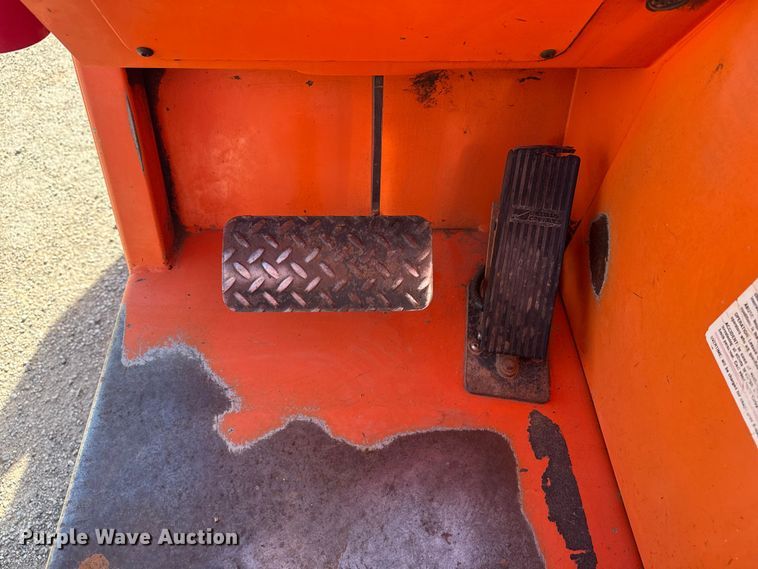 image for item DQ4260 2014 JLG Skytrak 10042 telehandler