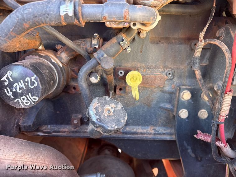 image for item DQ4260 2014 JLG Skytrak 10042 telehandler