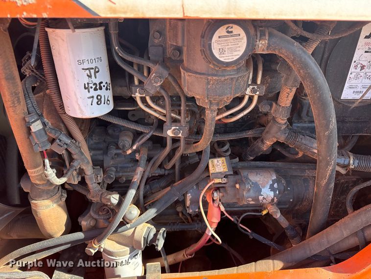 image for item DQ4260 2014 JLG Skytrak 10042 telehandler