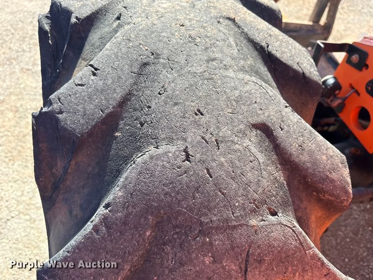 image for item DQ4260 2014 JLG Skytrak 10042 telehandler