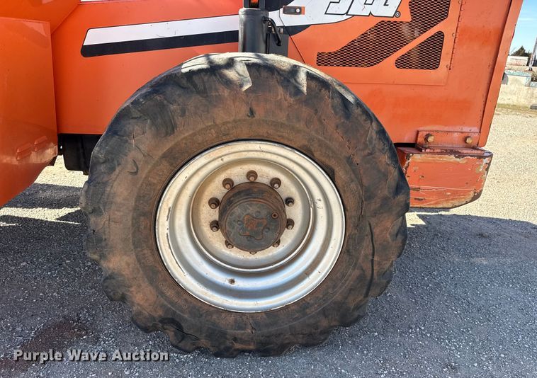 image for item DQ4260 2014 JLG Skytrak 10042 telehandler
