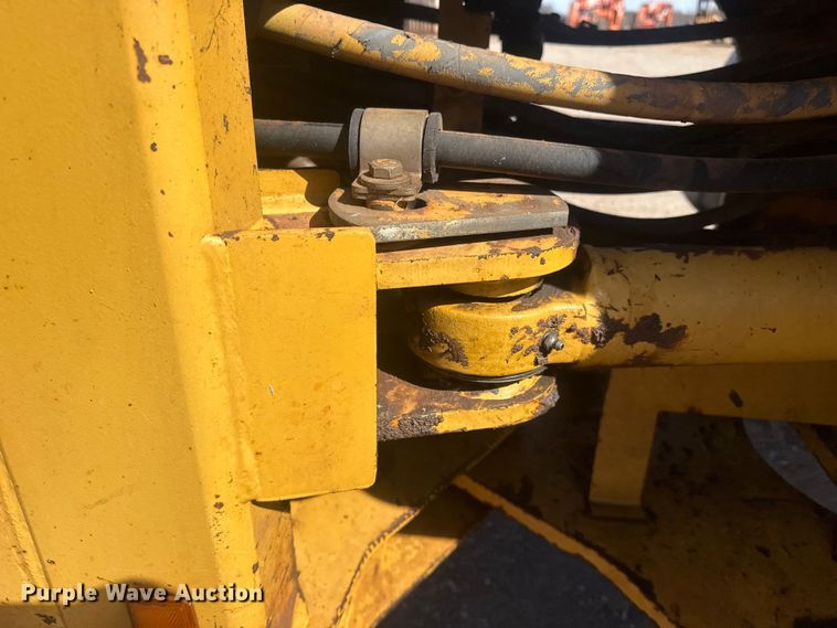 image for item DQ4262 1998 Caterpillar IT28G wheel loader