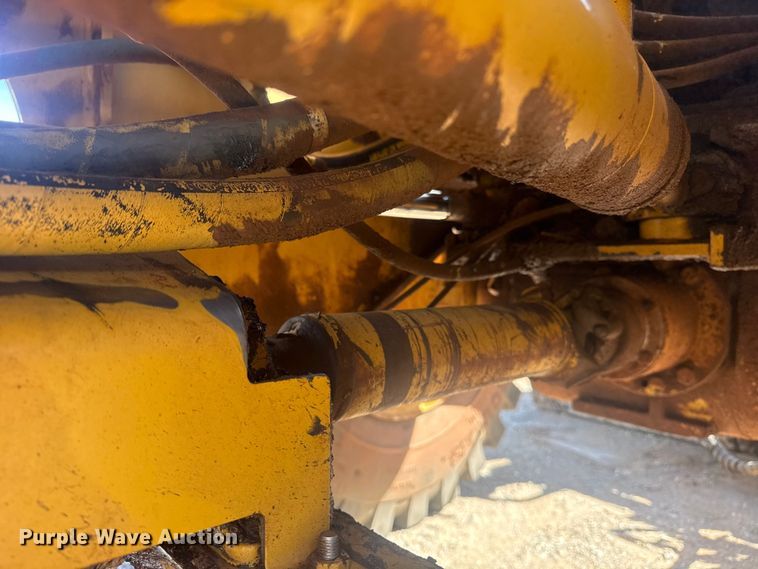 image for item DQ4262 1998 Caterpillar IT28G wheel loader