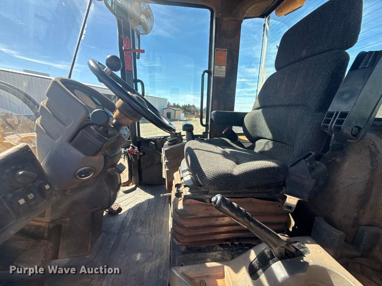 image for item DQ4262 1998 Caterpillar IT28G wheel loader