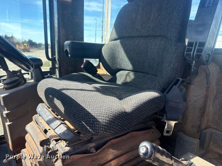 image for item DQ4262 1998 Caterpillar IT28G wheel loader