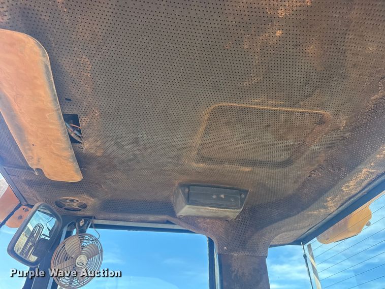 image for item DQ4262 1998 Caterpillar IT28G wheel loader