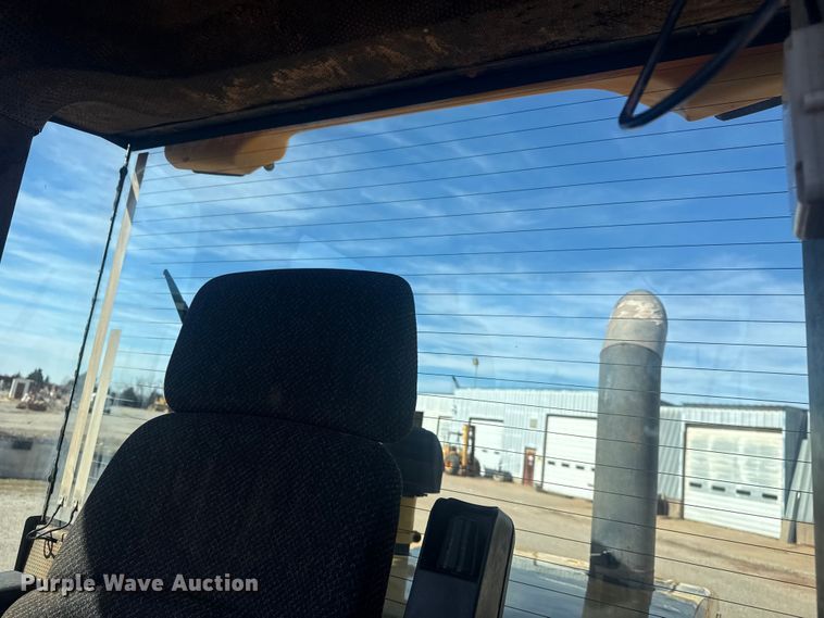 image for item DQ4262 1998 Caterpillar IT28G wheel loader