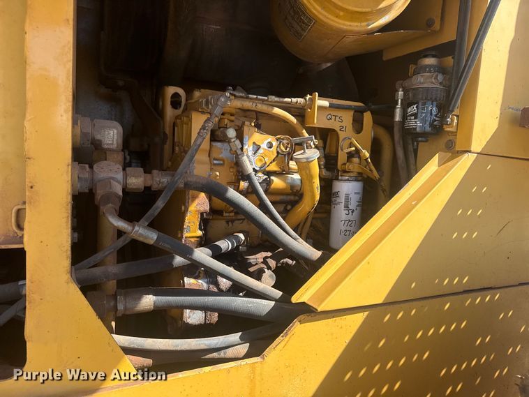 image for item DQ4262 1998 Caterpillar IT28G wheel loader