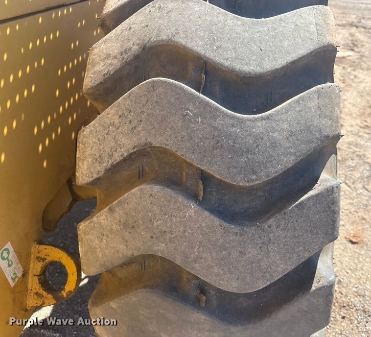 image for item DQ4262 1998 Caterpillar IT28G wheel loader